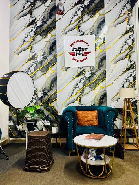 The customer lounge